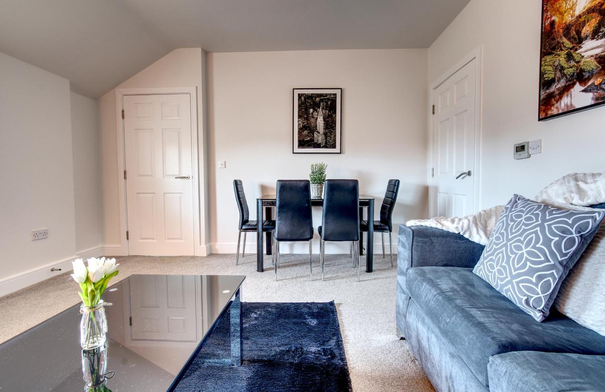 #St Georges Court By Derbnb, Spacious 2 Bedroom Apartments, Free Parking, Wi-Fi, Netflix & Within Walking Distance Of The City Centre Derby Exteriér fotografie